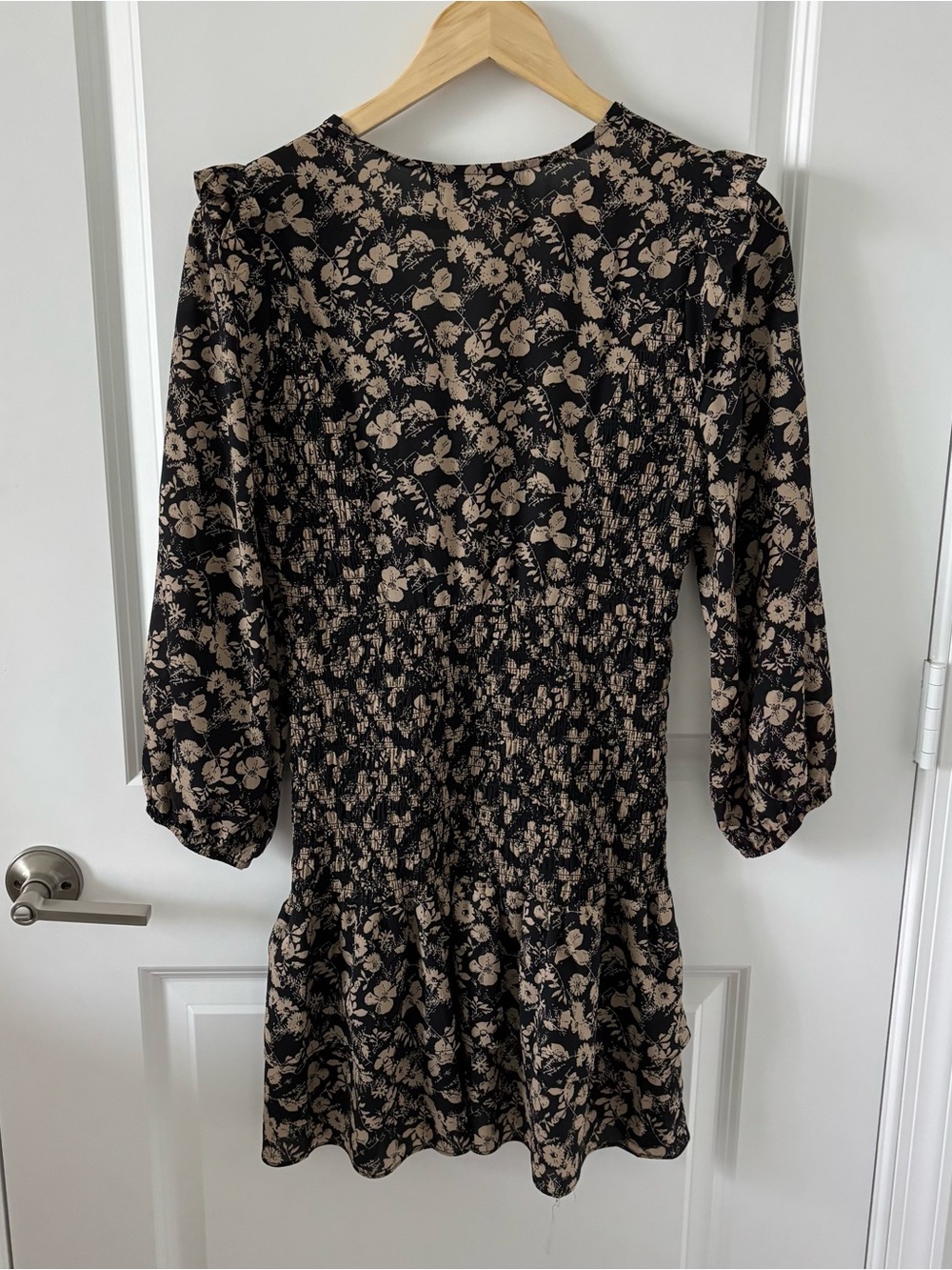 Sugarlips Black Floral Smocked V-Neck Mini Dress Size M - Picture 4 of 7